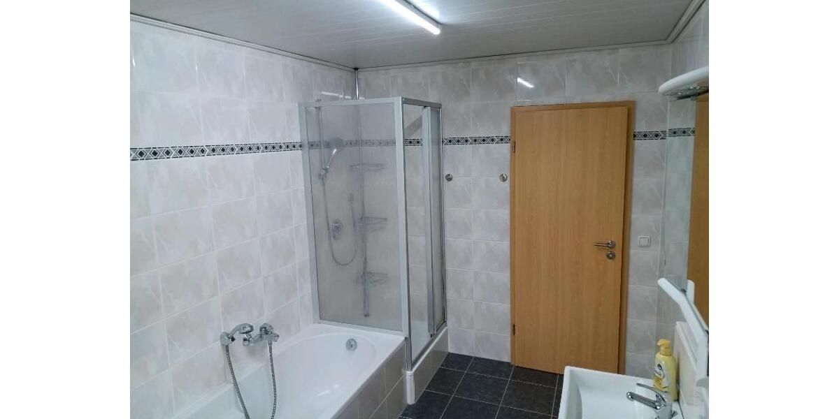 Dachgeschoßwohnung Haßfurt - 3 Zimmer, 95 m&sup2;, 850&euro; | Angebot:25644002