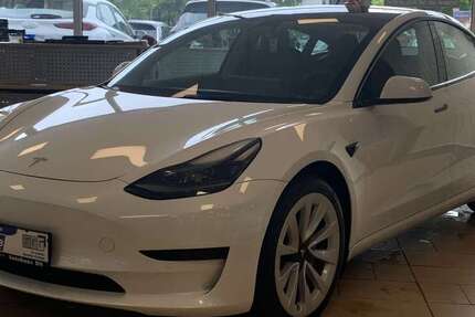 Tesla Model 3 33.588 km 27.500 &euro; Hennef 53773