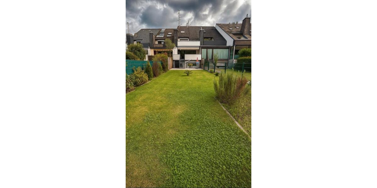 Reihenhaus Offenbach am Main Bieber - 6 Zimmer, 180 m&sup2;, 2.750&euro; | Angebot:25753735