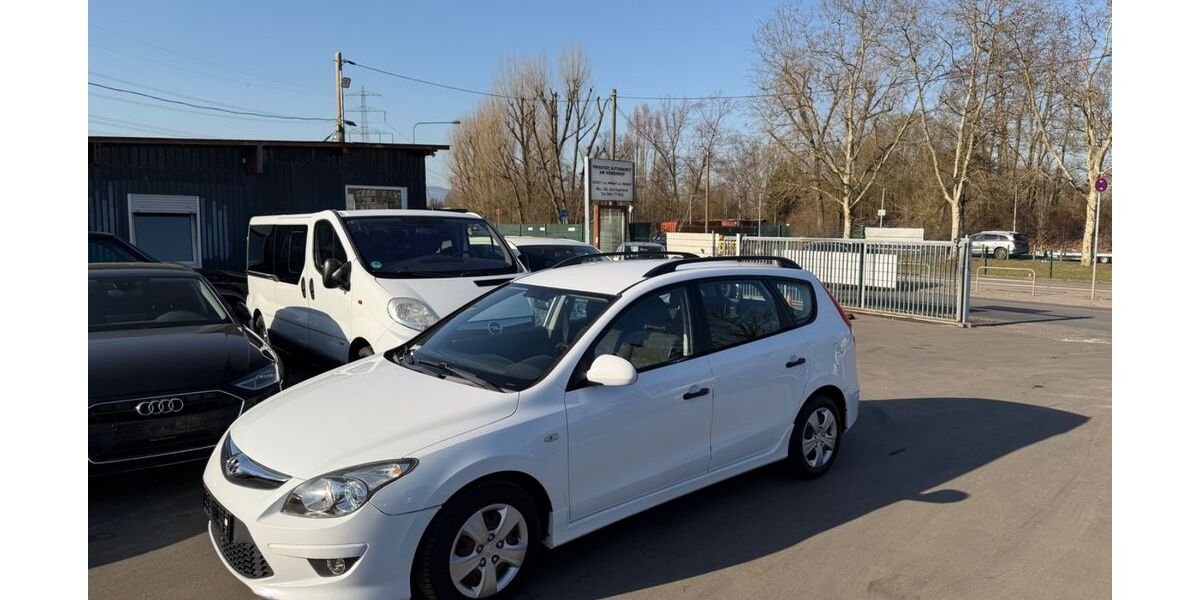 Hyundai i30 125.000 km 2.999 &euro; Frankfurt am Main 60486