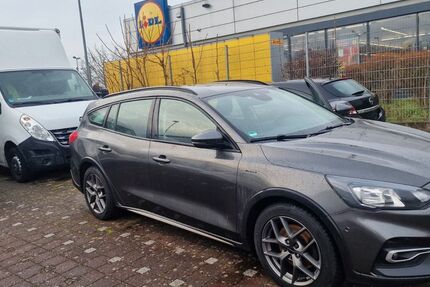 Ford Focus 271.000 km 6.200 &euro; Mannheim 68309