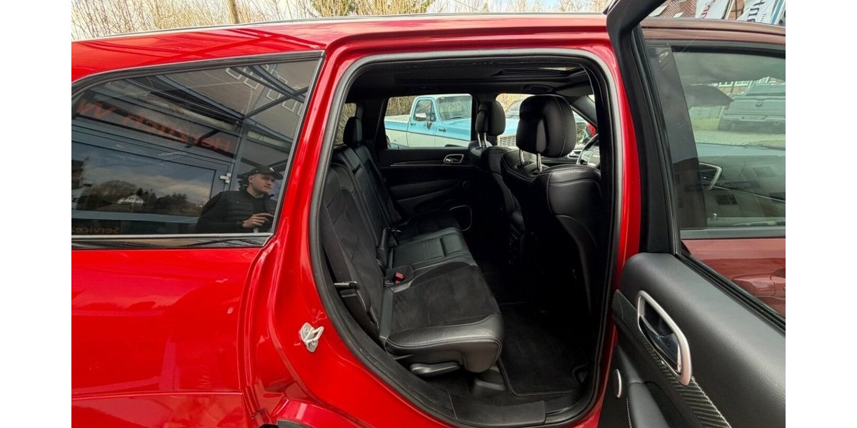 Jeep Grand Cherokee SRT 6,4 HEMI VOLLAUSSTATTUNG GRAIL 86.000 km 28.999 &euro; Rudolstadt 07407