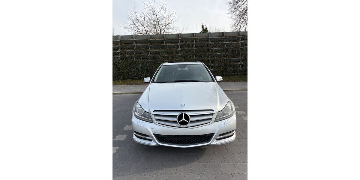 Mercedes-Benz C 250 230.333 km 9.450 &euro; Tornesch 25436