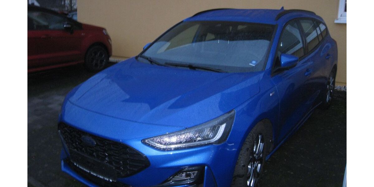 Ford Focus 11.300 km 24.900 &euro; Schoden 54441