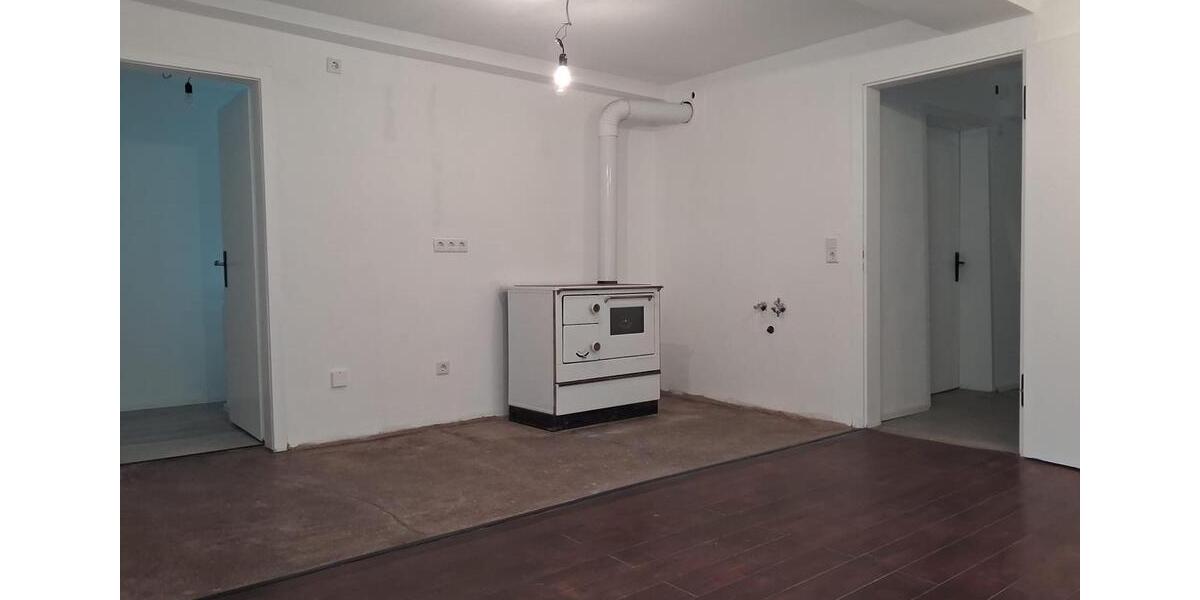 Bauernhaus, Landhaus Kaltennordheim - 4.5 Zimmer, 130 m&sup2;, 990&euro; | Angebot:26386109