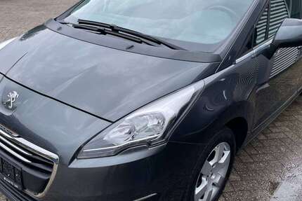 Peugeot 5008 92.500 km 11.999 &euro; Vrees 49757