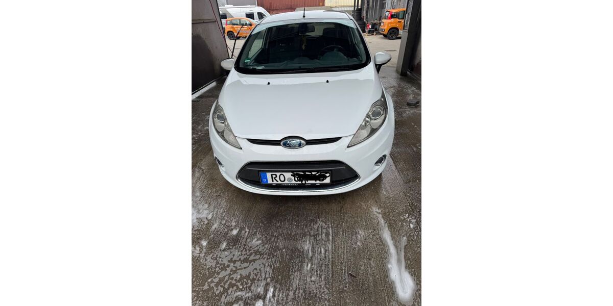 Ford Fiesta 132.370 km 2.800 &euro; Rosenheim 83022
