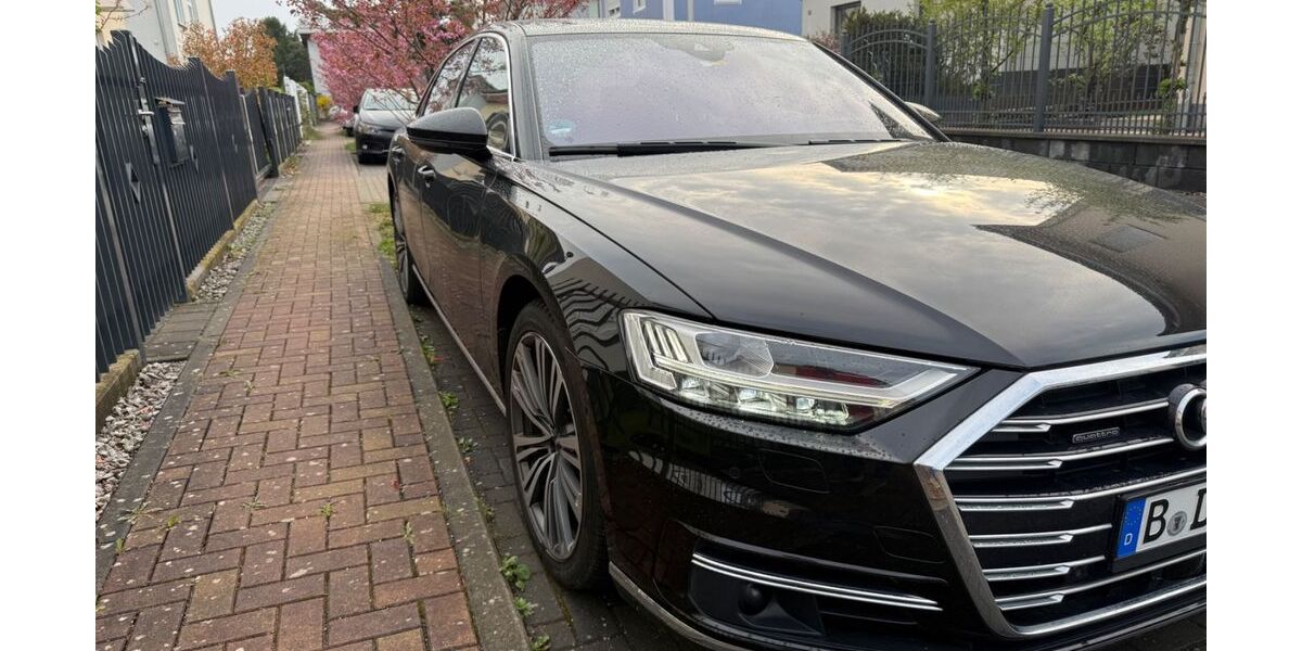 Audi A8 75.000 km 50.900 &euro; Berlin 12357