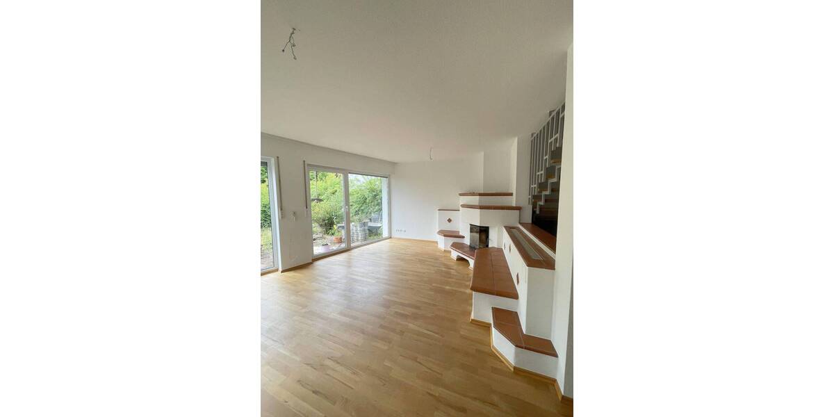 Reihenendhaus Kaiserslautern Innenstadt - 5 Zimmer, 144 m&sup2;, 1.600&euro; | Angebot:23960154