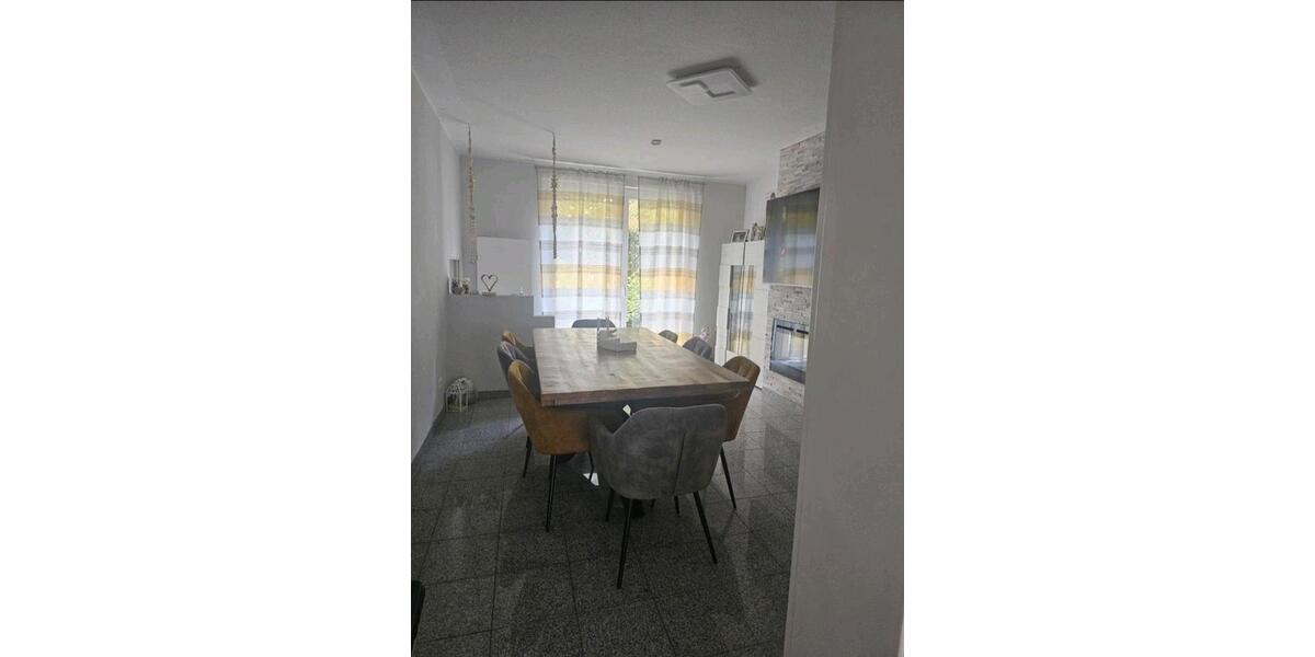 Erdgeschoßwohnung Wuppertal Arrenberg - 3 Zimmer, 81 m&sup2;, 230.000&euro; | Angebot:26342813