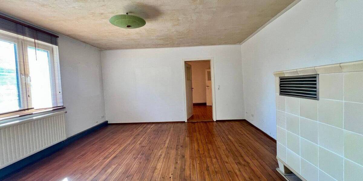 Mehrfamilienhaus, Wohnhaus Lengenfeld - 4 Zimmer, 150 m&sup2;, 79.000&euro; | Angebot:25708235