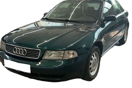 Audi A4 305.510 km 3.190 &euro; Klein Nordende 25336