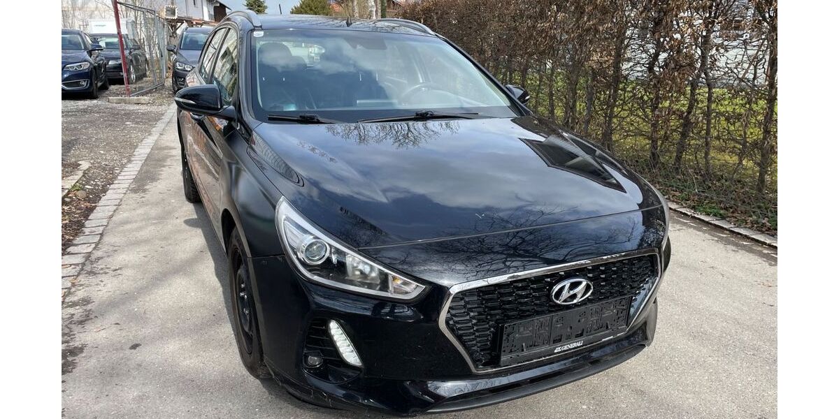 Hyundai i30 399.974 km 4.499 &euro; Rosenheim 83026