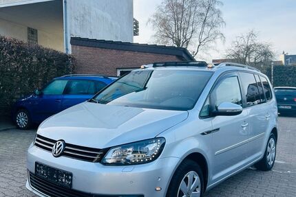 VW Touran 228.000 km 8.400 &euro; Bielefeld 33647