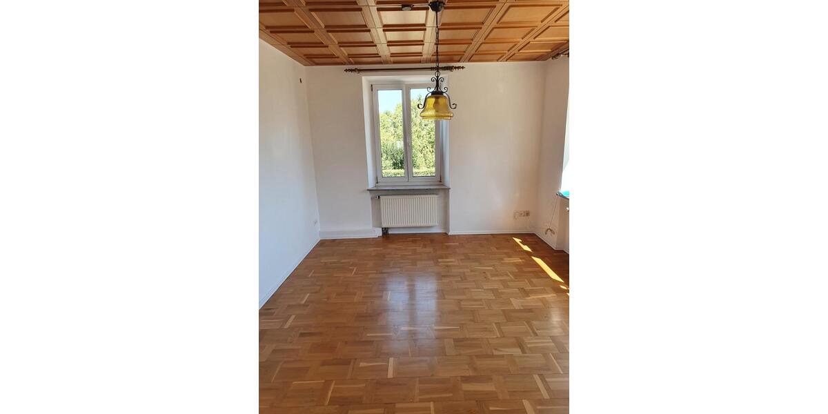 Einfamilienhaus Stockach - 6 Zimmer, 200 m&sup2;, 1.700&euro; | Angebot:26147151