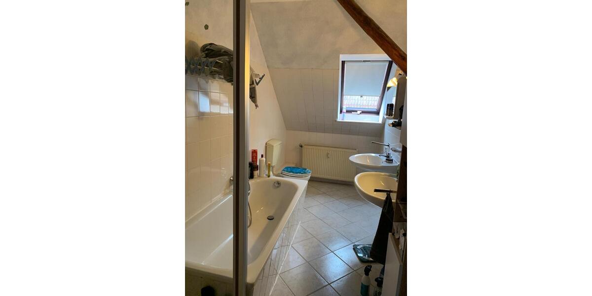 Dachgeschoßwohnung Aerzen - 4 Zimmer, 110 m&sup2;, 620&euro; | Angebot:26253779