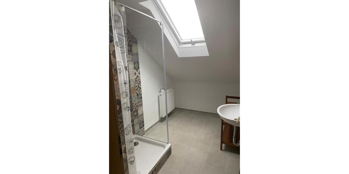 Dachgeschoßwohnung Laupheim - 1 Zimmer, 18 m&sup2;, 500&euro; | Angebot:26248977