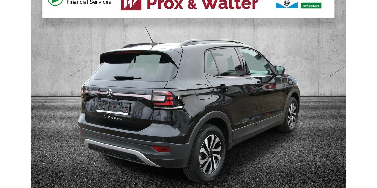 VW T-Cross TSI OPF Active LED+NAVI+KAMERA+ACC 46.636 km 19.900 &euro; Hagenow 19230