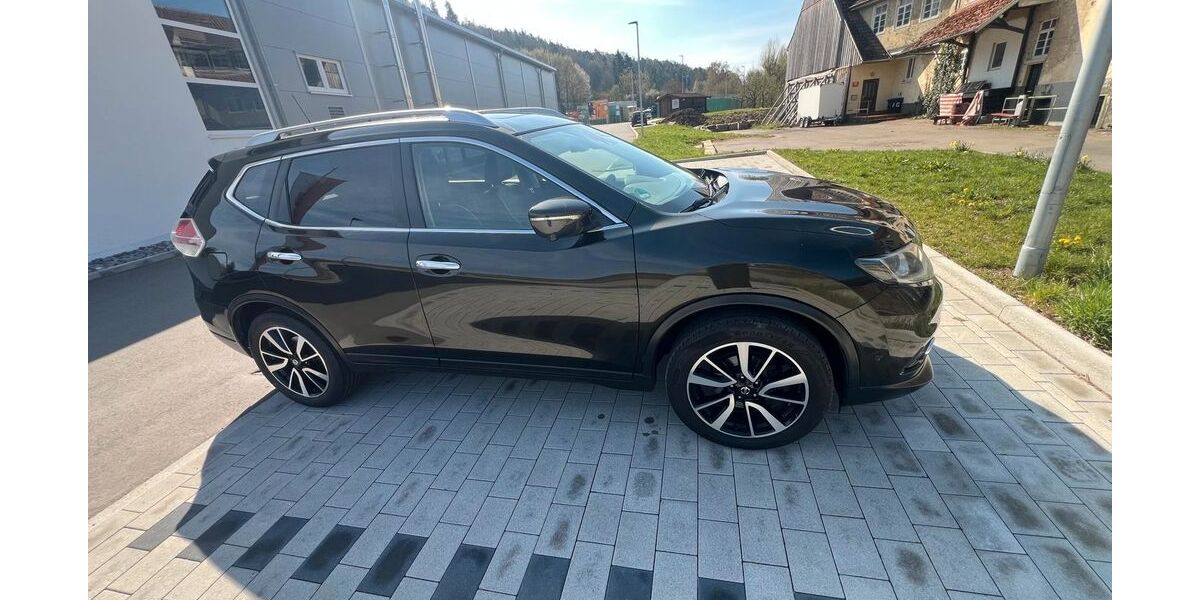 Nissan X-Trail 147.000 km 14.100 &euro; grafenau 71120