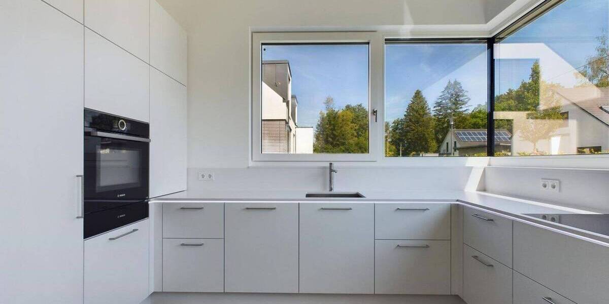 Einfamilienhaus München Bogenhausen - 7 Zimmer, 269 m&sup2;, 8.500&euro; | Angebot:26904179
