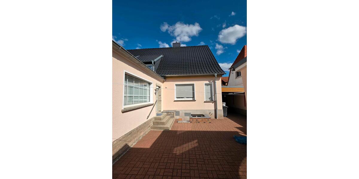 Einfamilienhaus Bernburg (Saale) - 6 Zimmer, 125 m&sup2;, 150.000&euro; | Angebot:26713820