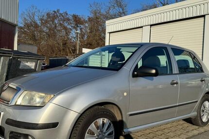 Skoda Fabia 64.745 km 2.490 &euro; Bitterfeld - Wolfen 06766