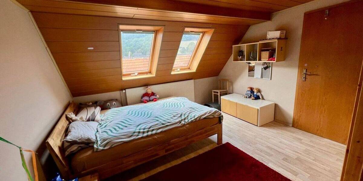 Einfamilienhaus Sontra / Krauthausen Krauthausen - 1 Zimmer, 321 m&sup2;, 249.000&euro; | Angebot:25735912