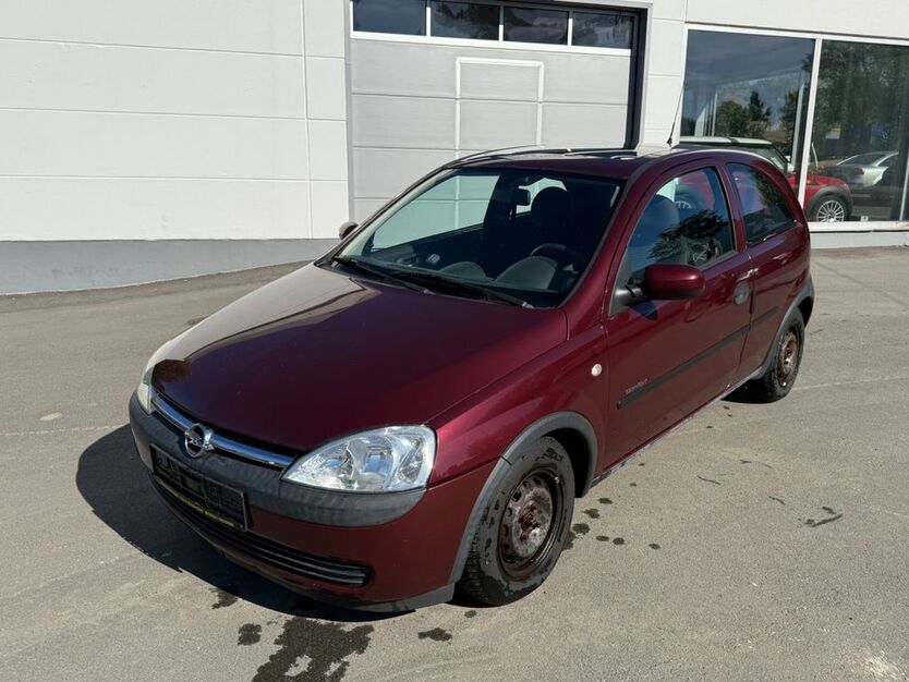Opel Corsa 100.000 km 1.390 € Tröstau 95709
