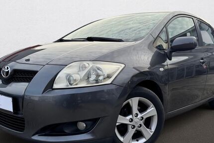 Toyota Auris 177.000 km 3.599 &euro; Frankfurt am Main 60386