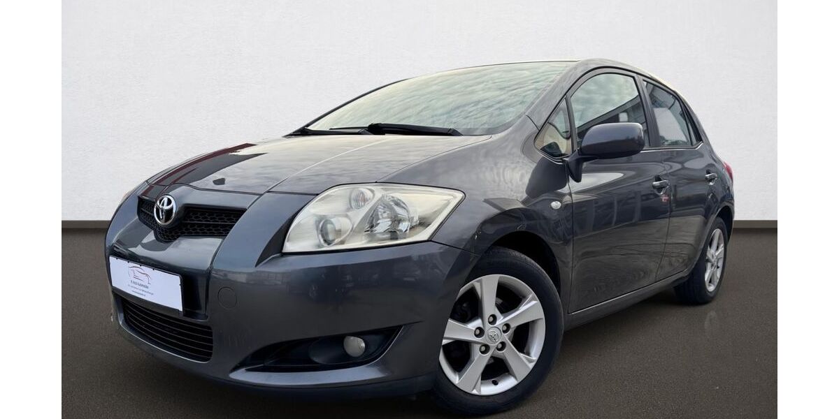 Toyota Auris 177.000 km 3.599 &euro; Frankfurt am Main 60386