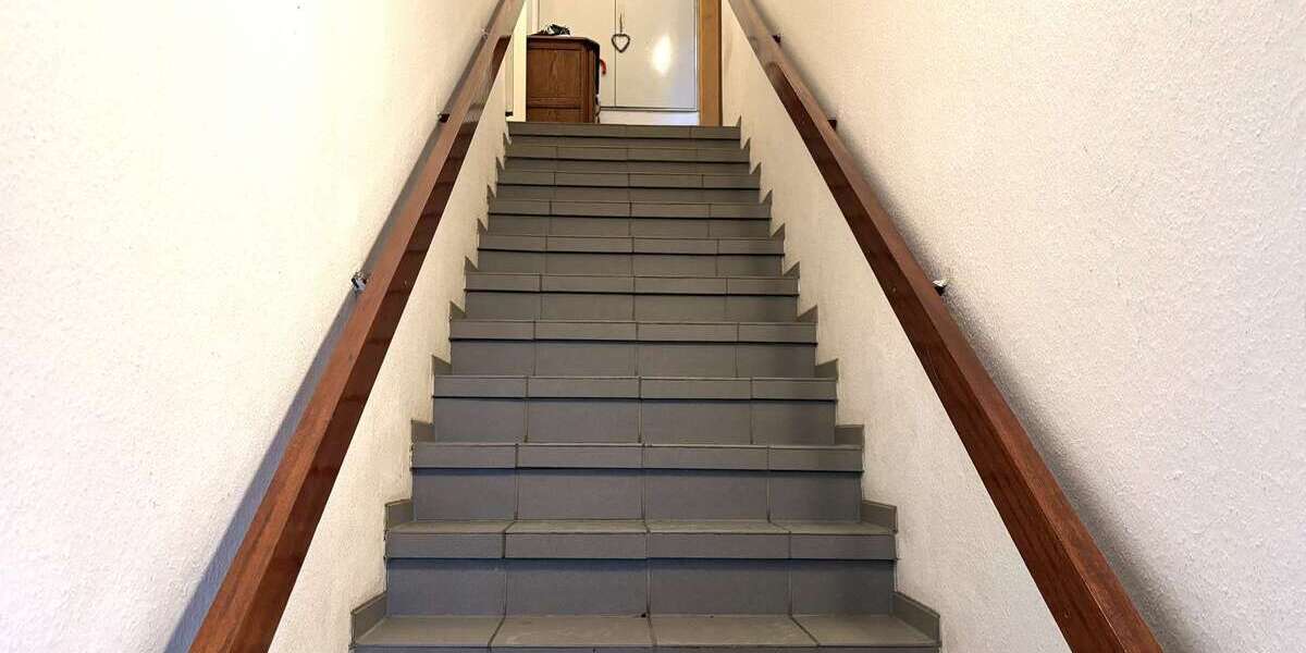 Vier Einheiten - Eine Chance ! Solides Investment in Herborn OT - Mehrfamilienhaus, Wohnhaus Herborn | Angebot:26738029