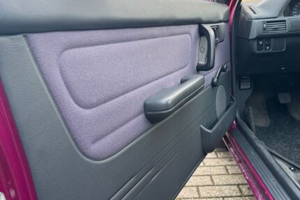 Mazda 323 40.735 km 6.500 &euro; Duisburg 47178