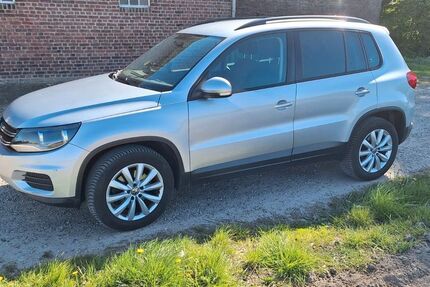 VW Tiguan 297.150 km 5.000 &euro; Willich 47877