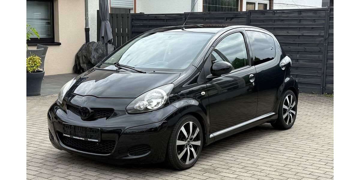 Toyota Aygo (X) 146.000 km 2.900 &euro; Bitburg 54634