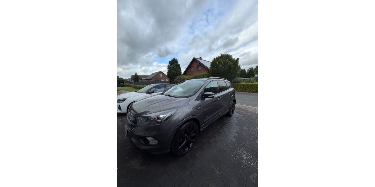 Ford Kuga 118.000 km 17.590 &euro; Friedeburg 26446