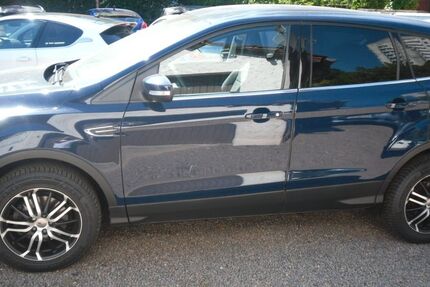 Ford Kuga 62.000 km 6.390 &euro; Saarbruecken 66119