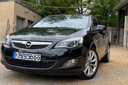 Opel Astra 195.000 km 3.950 &euro; München 81671