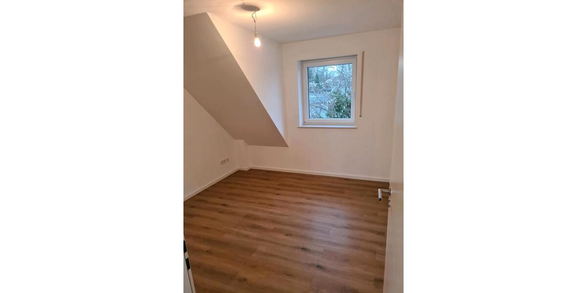 Etagenwohnung Neuenkirchen - 1 Zimmer, 85 m&sup2;, 1.200&euro; | Angebot:24100457