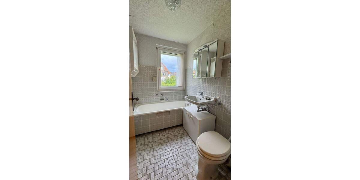 Mehrfamilienhaus, Wohnhaus Söhrewald Wattenbach - 6 Zimmer, 110 m&sup2;, 185.000&euro; | Angebot:25670896