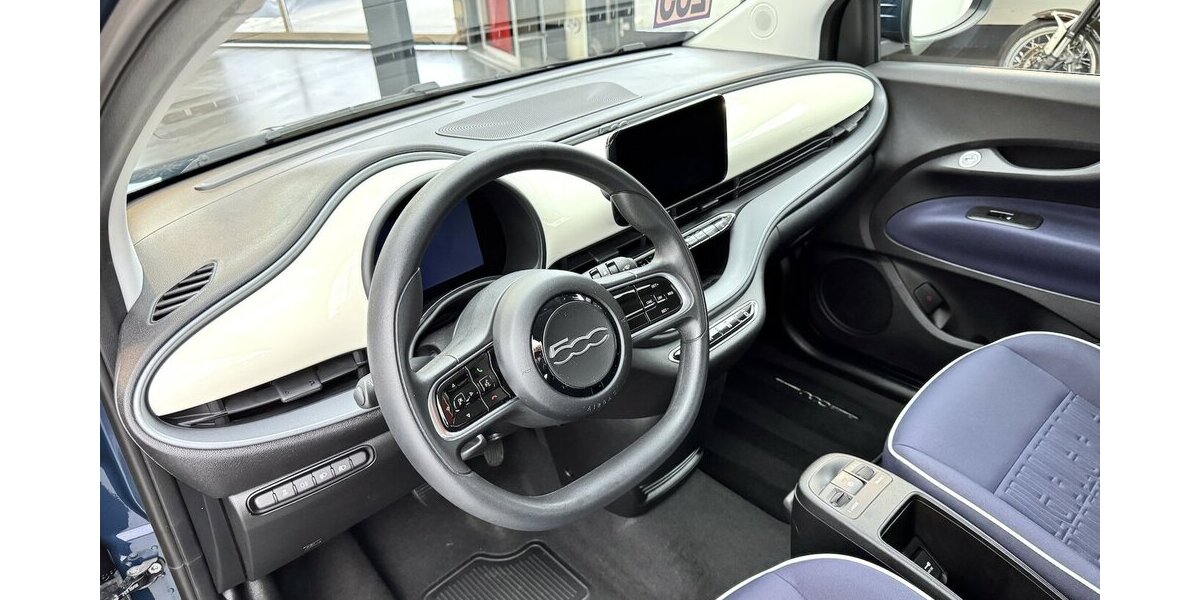 Fiat 500e Action Carplay Android Automatik 1.Hand 11.600 km 12.600 &euro; Lich 35423