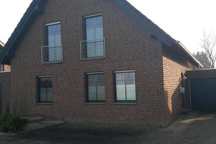 Privatverkauf EinfamilenGenerationenhaus in Emmerich-Praest 6 zimmer