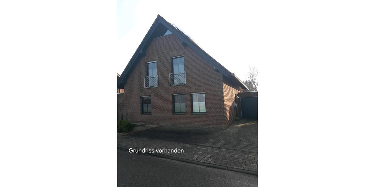 Privatverkauf EinfamilenGenerationenhaus in Emmerich-Praest 6 zimmer
