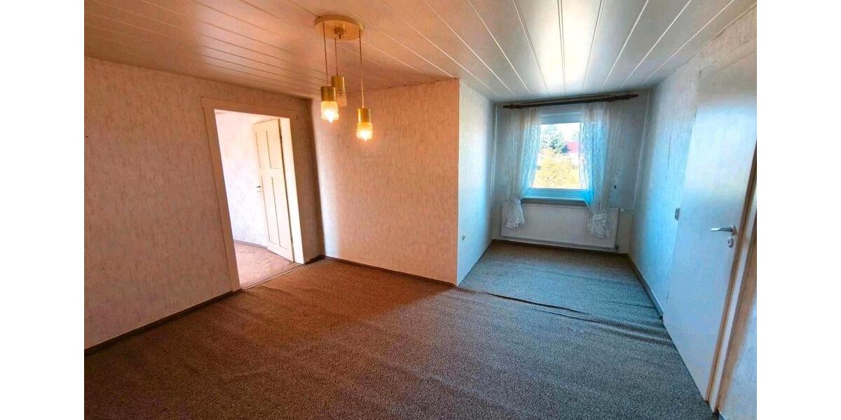 Reihenhaus Dessau-Roßlau Dessau - 7 Zimmer, 160 m&sup2;, 110.000&euro; | Angebot:26336860