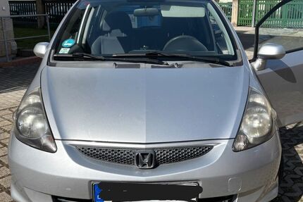 Honda Jazz 173.000 km 1.500 &euro; Dresden 01129