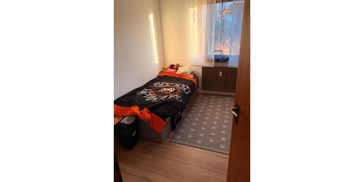 Etagenwohnung Hünfeld - 3 Zimmer, 84 m&sup2;, 625&euro; | Angebot:25419186