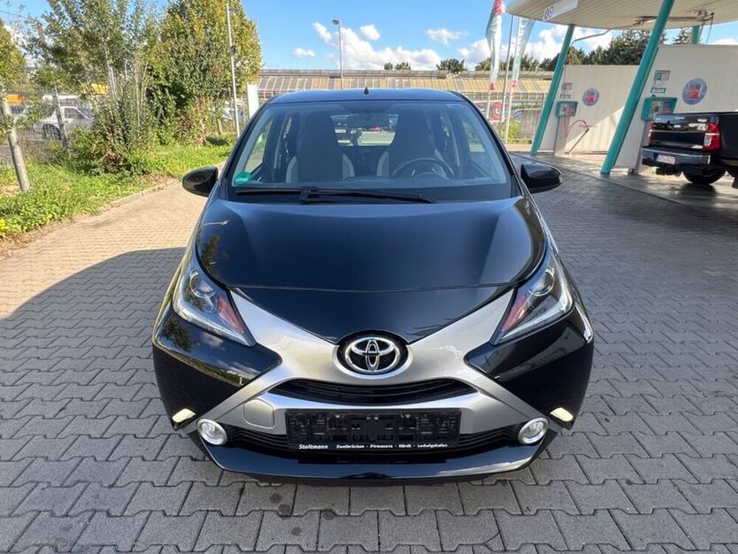 Aygo (X)