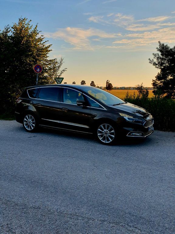 Ford S-Max 112.000 km 19.600 € München 80939