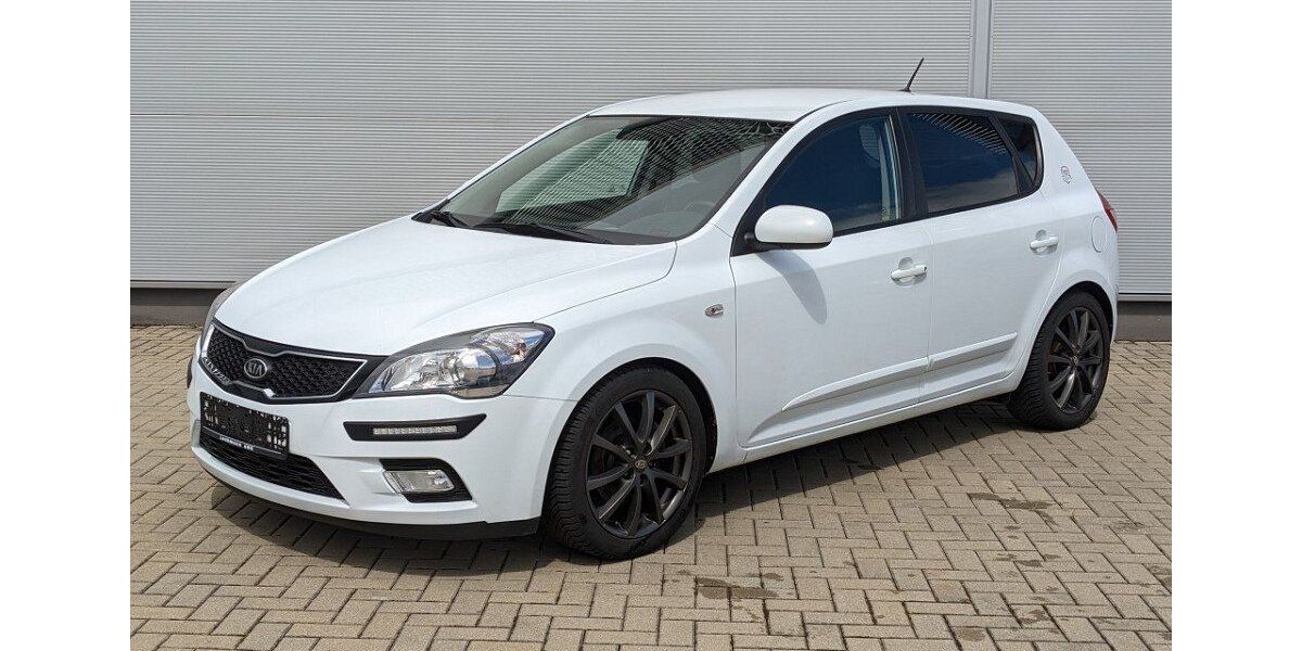 Kia ceed / Ceed 126.990 km 4.790 &euro; Hoyerswerda 02977