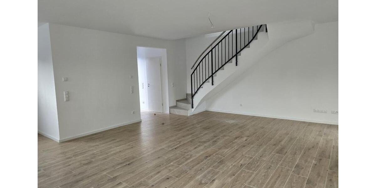 Reihenhaus Höchst im Odenwald - 4 Zimmer, 120 m&sup2;, 1.400&euro; | Angebot:26236776