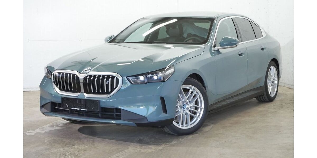 BMW i5 3.500 km 55.980 &euro; Kirchseeon 85614